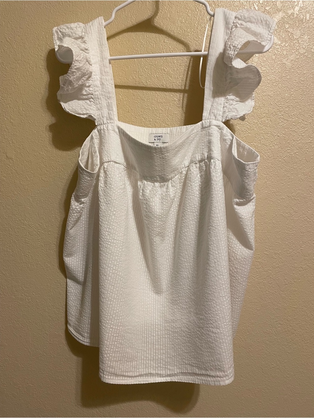 Crown & Ivy Women's Seersucker Square Neck Ruffle Tank Top